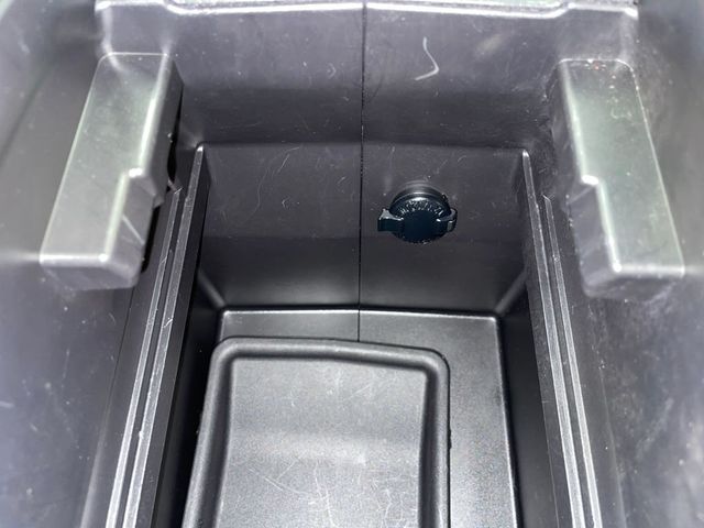 2021 Toyota Highlander XLE AWD - 22983970 - 30