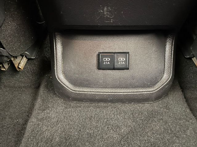 2021 Toyota Highlander XLE AWD - 22983970 - 40