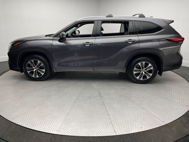 2021 Toyota Highlander XLE AWD - 22983970 - 7