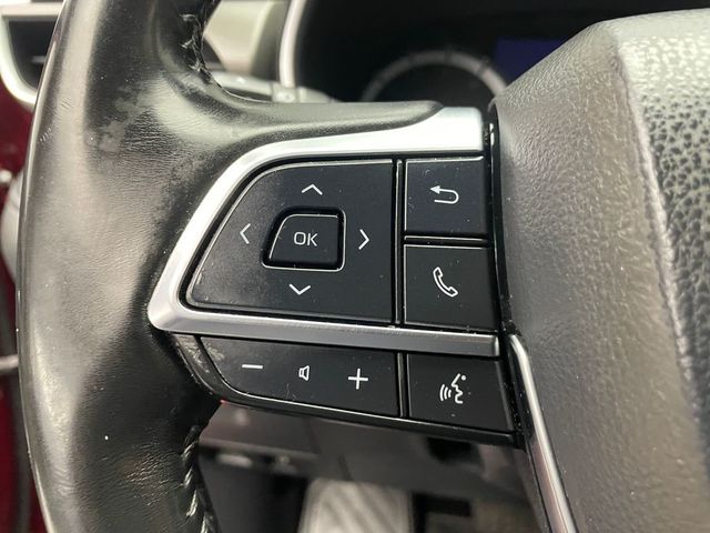 2021 Toyota Highlander XLE AWD - 22987782 - 21