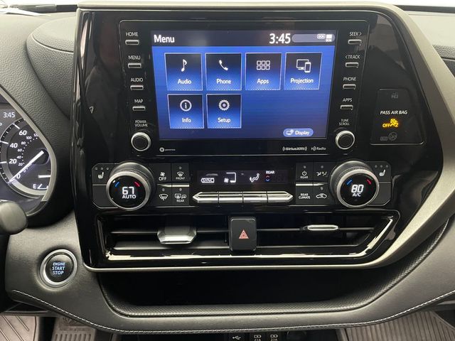 2021 Toyota Highlander XLE AWD - 22987782 - 24