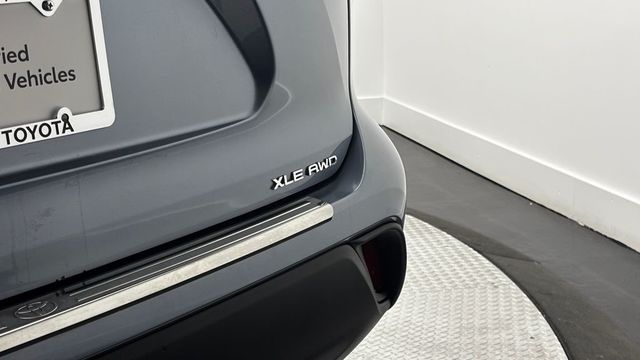 2021 Toyota Highlander XLE AWD - 23024367 - 11