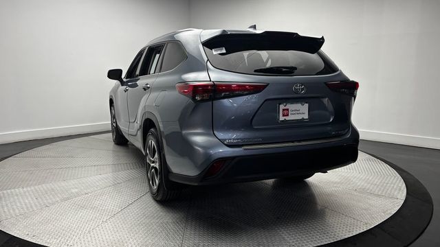 2021 Toyota Highlander XLE AWD - 23024367 - 39
