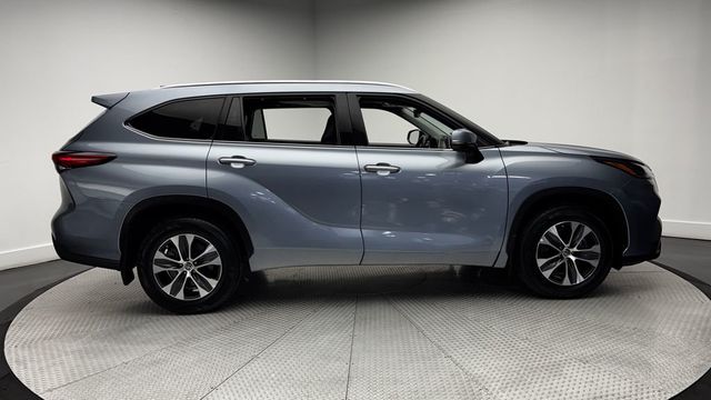 2021 Toyota Highlander XLE AWD - 23024367 - 45