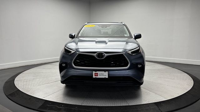2021 Toyota Highlander XLE AWD - 23024367 - 52