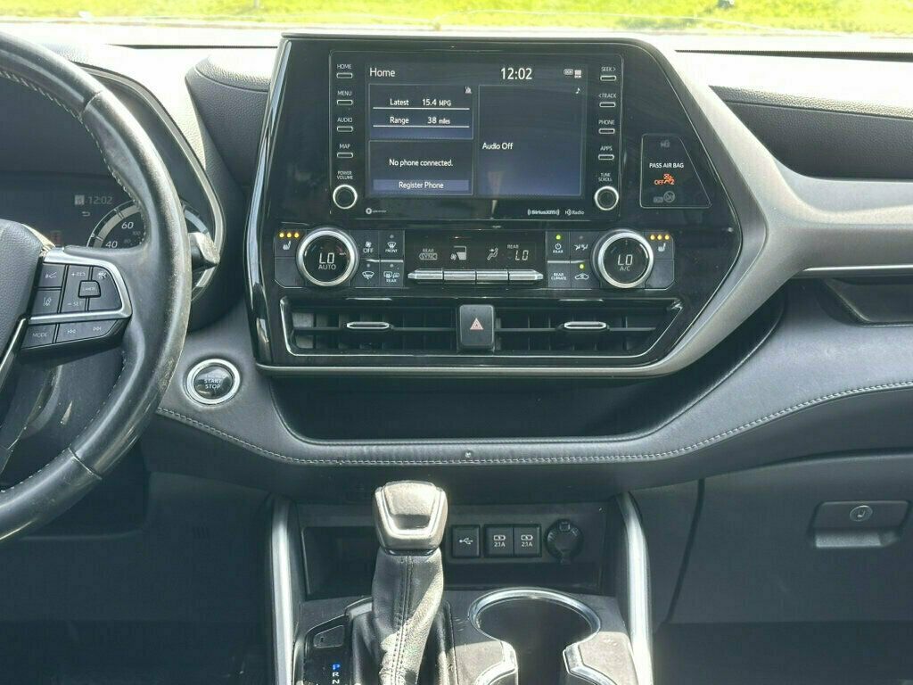 2021 Toyota Highlander XLE AWD - 23069684 - 24