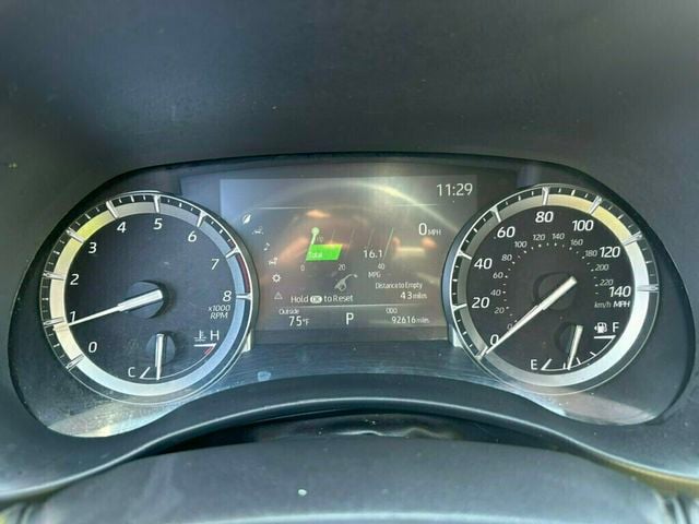 2021 Toyota Highlander XLE AWD - 23069684 - 28