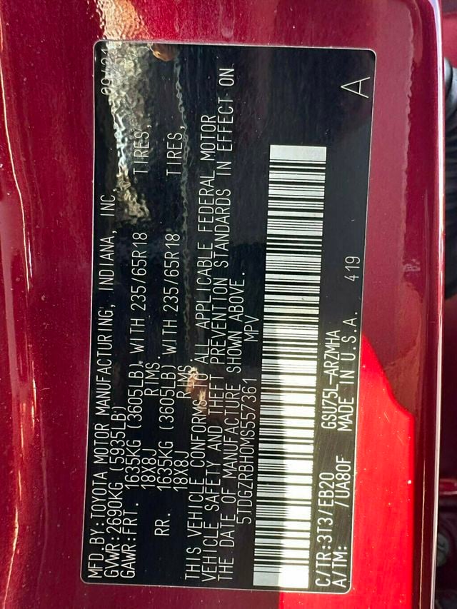 2021 Toyota Highlander XLE AWD - 23069684 - 39