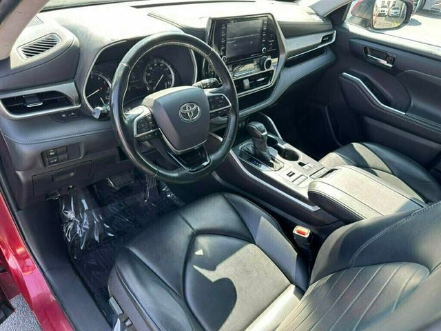 2021 Toyota Highlander XLE AWD - 23069684 - 8