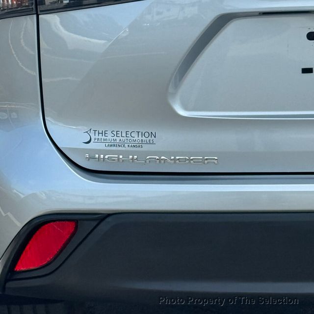 2021 Toyota Highlander XLE AWD V6 W/LANE DEPARTURE WARNING, ENTUNE AUDIO, APPLE CARPLAY - 23040019 - 11