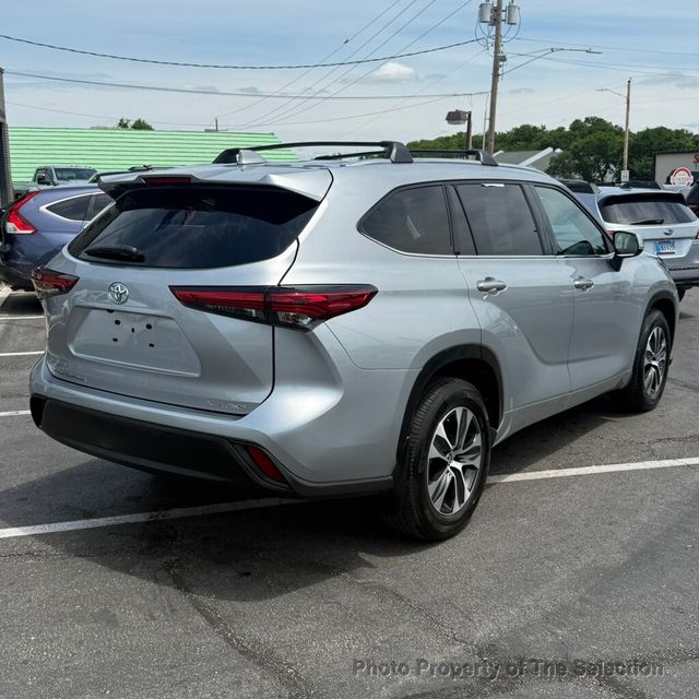 2021 Toyota Highlander XLE AWD V6 W/LANE DEPARTURE WARNING, ENTUNE AUDIO, APPLE CARPLAY - 23040019 - 17