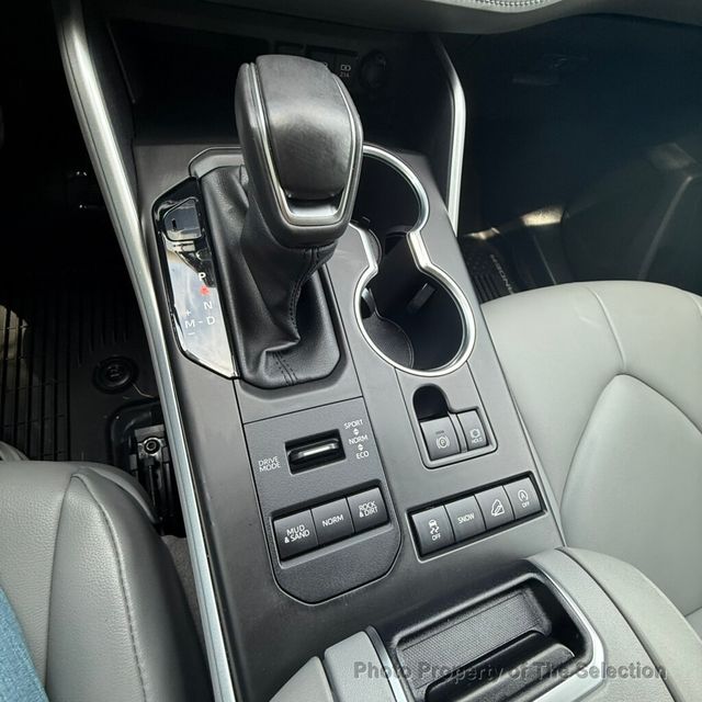 2021 Toyota Highlander XLE AWD V6 W/LANE DEPARTURE WARNING, ENTUNE AUDIO, APPLE CARPLAY - 23040019 - 41