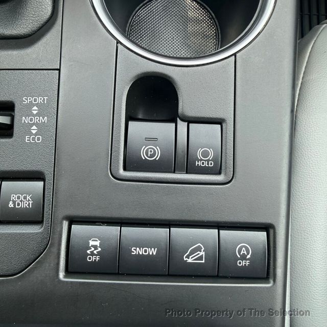 2021 Toyota Highlander XLE AWD V6 W/LANE DEPARTURE WARNING, ENTUNE AUDIO, APPLE CARPLAY - 23040019 - 43