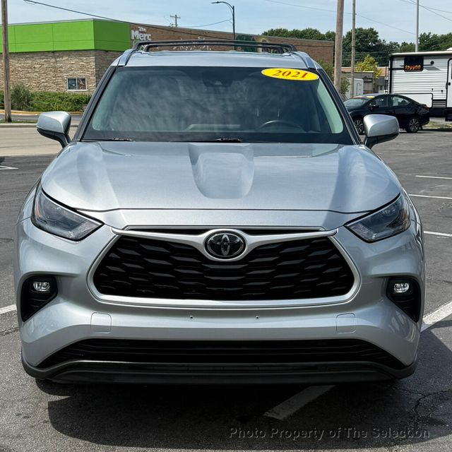 2021 Toyota Highlander XLE AWD V6 W/LANE DEPARTURE WARNING, ENTUNE AUDIO, APPLE CARPLAY - 23040019 - 4
