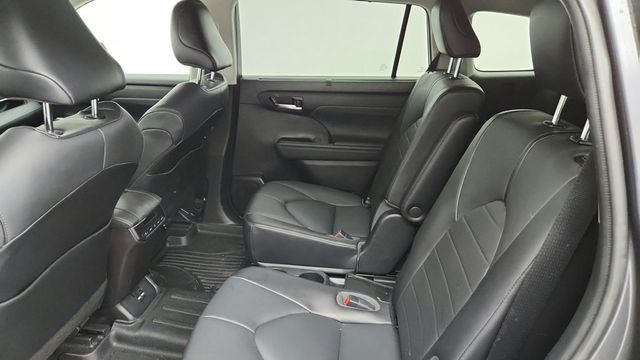 2021 Toyota Highlander XLE AWD with Premium Audio - 22951178 - 21