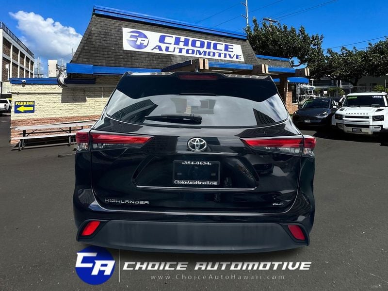 2021 Toyota Highlander XLE FWD - 23055332 - 4