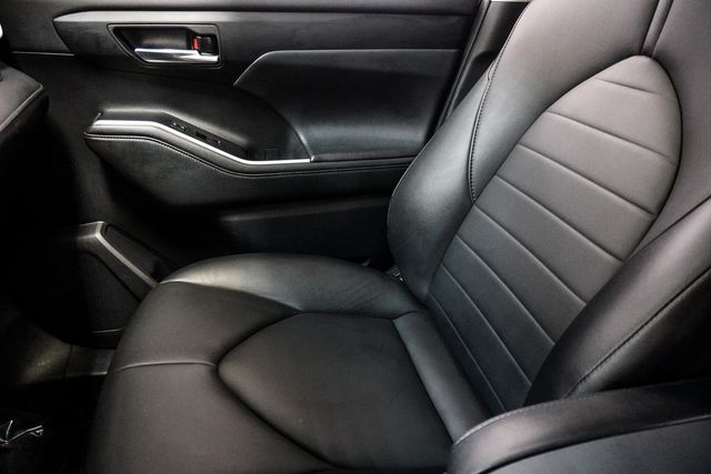 2021 Toyota Highlander XLE FWD - 22965702 - 29