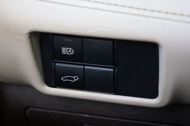 2021 Toyota Highlander XLE FWD - 22950759 - 29