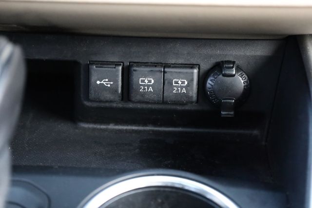 2021 Toyota Highlander XLE FWD - 22950759 - 38