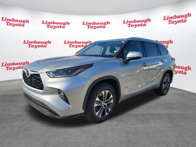 2021 Toyota Highlander XLE FWD - 22980370 - 23