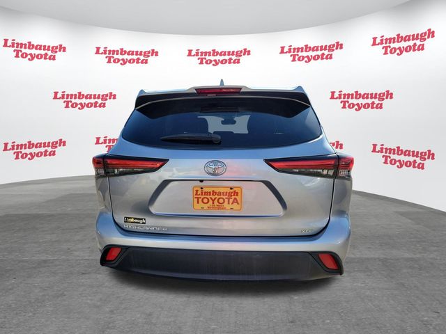 2021 Toyota Highlander XLE FWD - 22980370 - 26