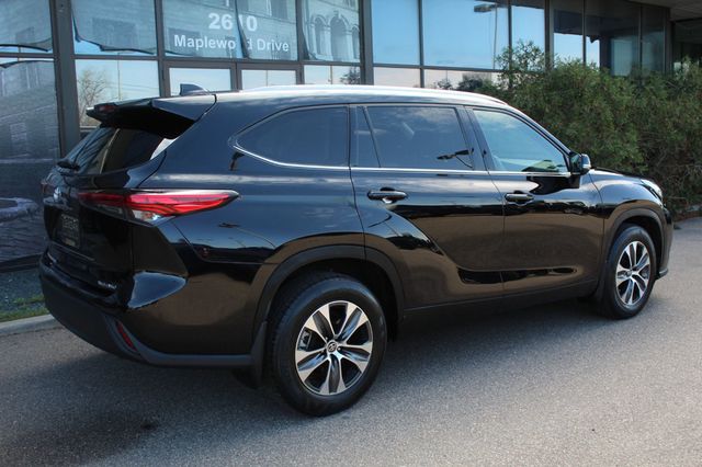 2021 Used Toyota Highlander XLE W/ MOONROOF, LEATHER, TOYOTA SAFETY ...