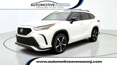 2021 Toyota Highlander - 5TDJZRAH5MS043061