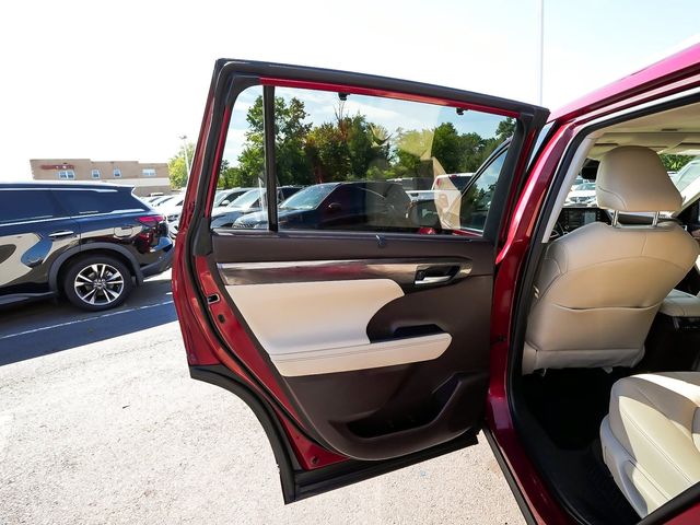 2021 Toyota Highlander Hybrid Limited - 23082145 - 12