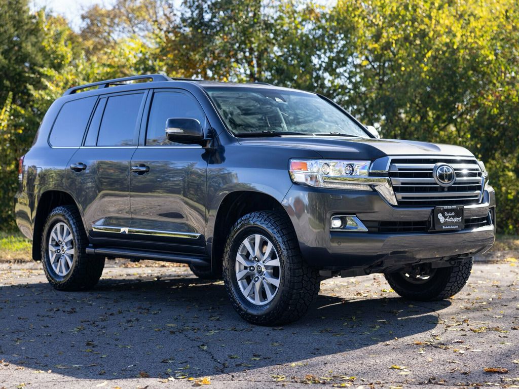 2021 Toyota Land Cruiser Last Year V8 Land Cruiser, PPF, Locking Differential, Third Row - 22944117 - 12