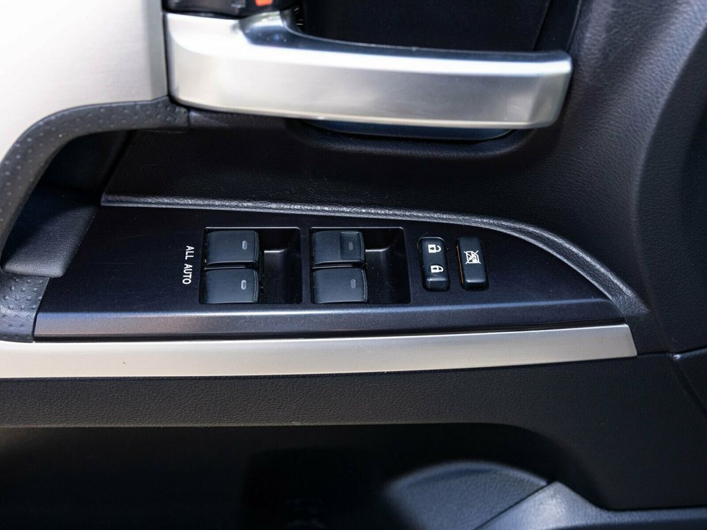 2021 Toyota Land Cruiser Last Year V8 Land Cruiser, PPF, Locking Differential, Third Row - 22944117 - 23