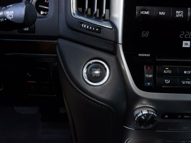 2021 Toyota Land Cruiser Last Year V8 Land Cruiser, PPF, Locking Differential, Third Row - 22944117 - 28