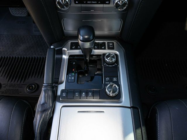 2021 Toyota Land Cruiser Last Year V8 Land Cruiser, PPF, Locking Differential, Third Row - 22944117 - 29