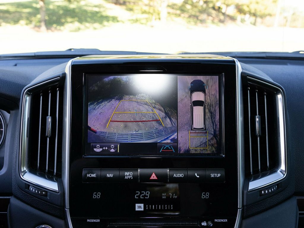 2021 Toyota Land Cruiser Last Year V8 Land Cruiser, PPF, Locking Differential, Third Row - 22944117 - 33