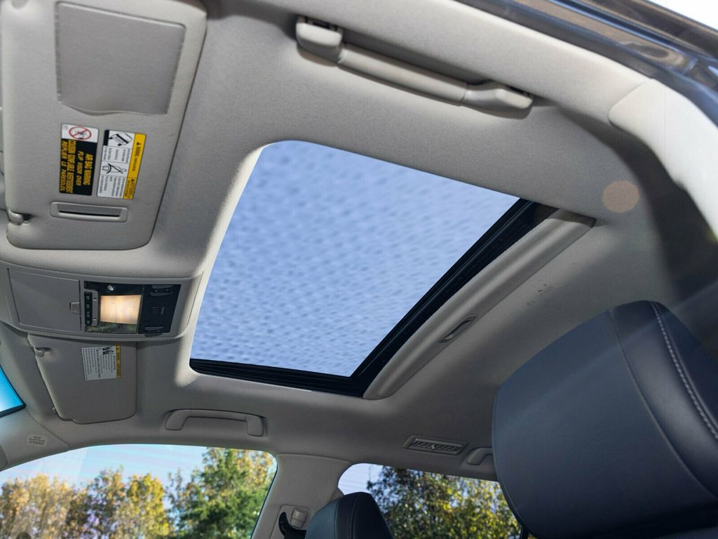 2021 Toyota Land Cruiser Last Year V8 Land Cruiser, PPF, Locking Differential, Third Row - 22944117 - 35