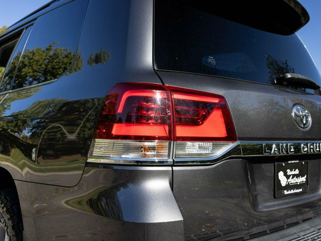 2021 Toyota Land Cruiser Last Year V8 Land Cruiser, PPF, Locking Differential, Third Row - 22944117 - 41