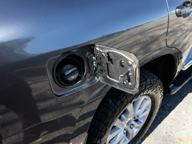 2021 Toyota Land Cruiser Last Year V8 Land Cruiser, PPF, Locking Differential, Third Row - 22944117 - 43