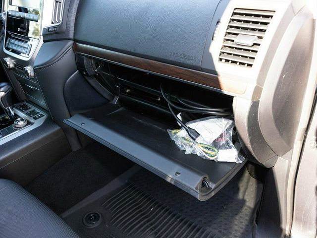 2021 Toyota Land Cruiser Last Year V8 Land Cruiser, PPF, Locking Differential, Third Row - 22944117 - 50