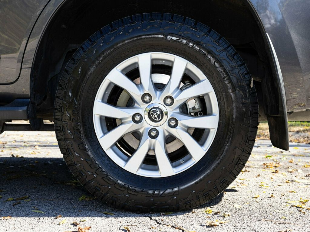 2021 Toyota Land Cruiser Last Year V8 Land Cruiser, PPF, Locking Differential, Third Row - 22944117 - 57