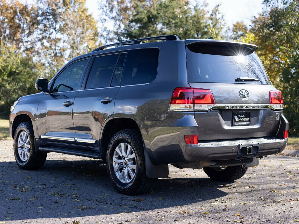 2021 Toyota Land Cruiser Last Year V8 Land Cruiser, PPF, Locking Differential, Third Row - 22944117 - 5