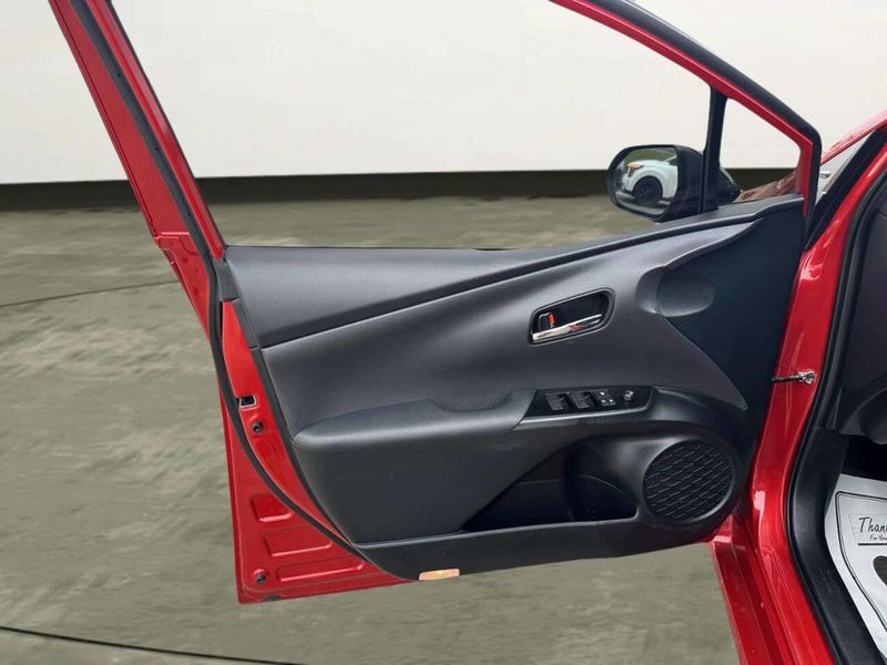 2021 Toyota Prius 20th Anniversary Edition - 23025284 - 9