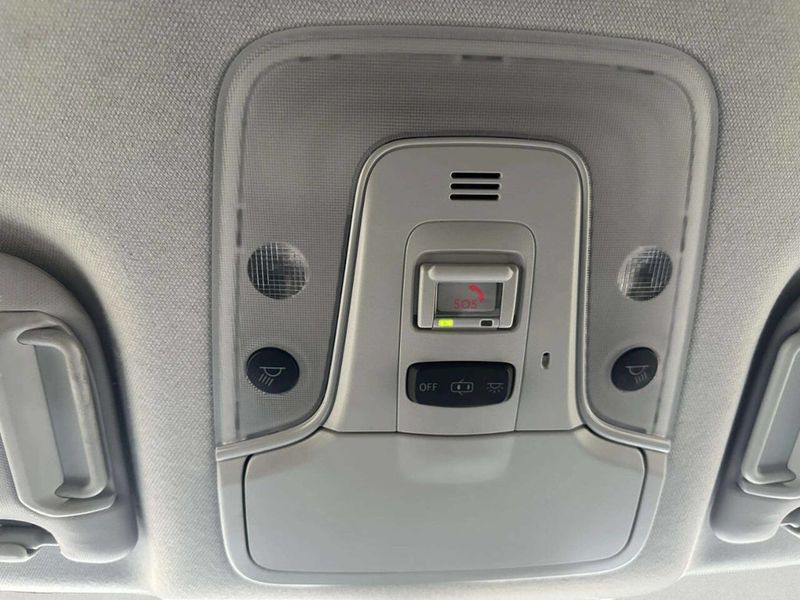 2021 Toyota Prius 20th Anniversary Edition - 23025284 - 33