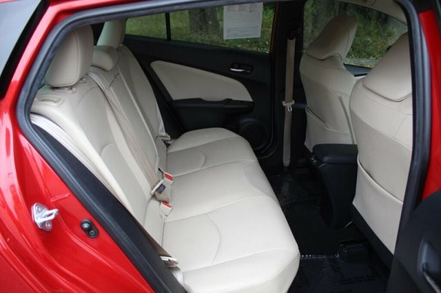 2021 Toyota Prius HYBRID XLE W/ LEATHER HEATED SEATS, HEATED STEERING WHEEL - 22932707 - 9