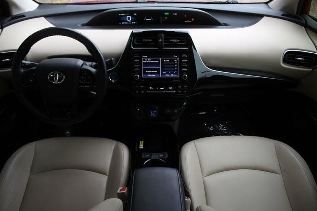 2021 Toyota Prius HYBRID XLE W/ LEATHER HEATED SEATS, HEATED STEERING WHEEL - 22932707 - 11