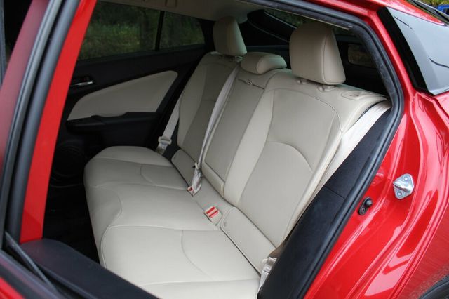 2021 Toyota Prius HYBRID XLE W/ LEATHER HEATED SEATS, HEATED STEERING WHEEL - 22932707 - 28