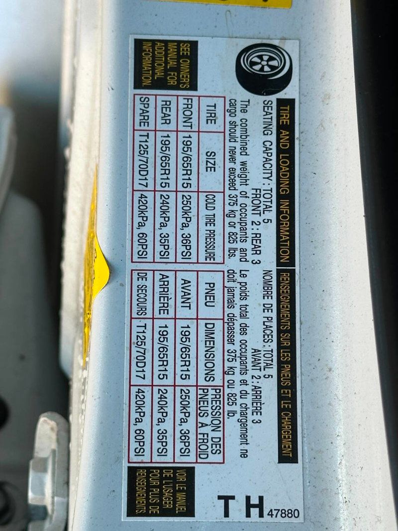 2021 Toyota Prius LE - 22909636 - 15