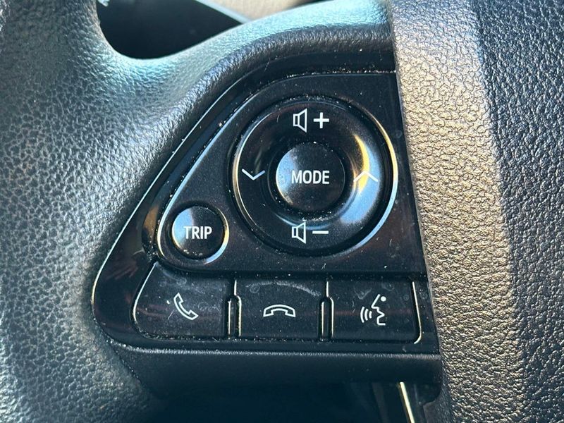 2021 Toyota Prius LE - 22909636 - 31