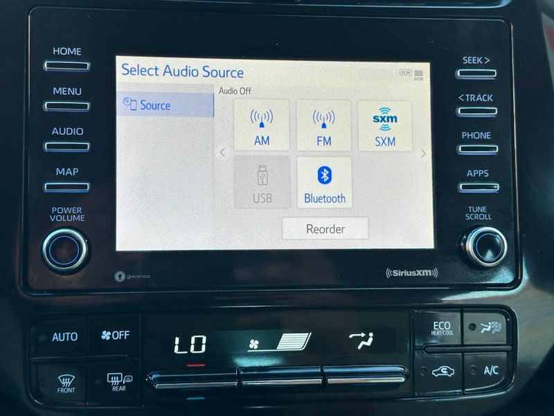 2021 Toyota Prius LE - 22909636 - 38