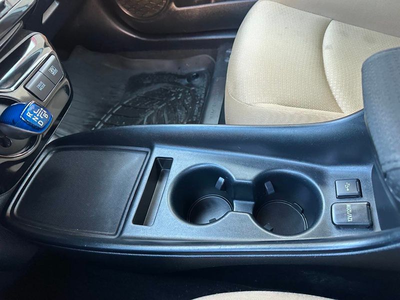 2021 Toyota Prius LE - 22909636 - 42