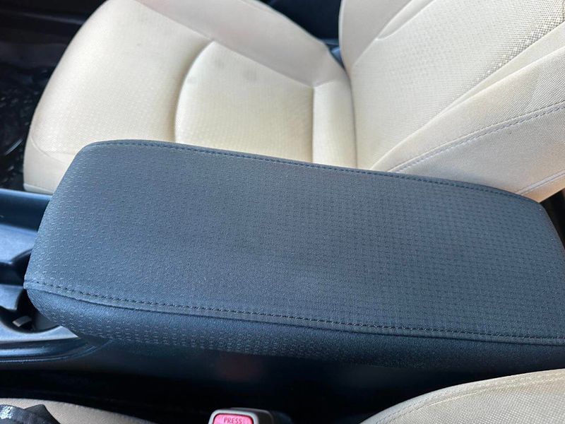 2021 Toyota Prius LE - 22909636 - 44