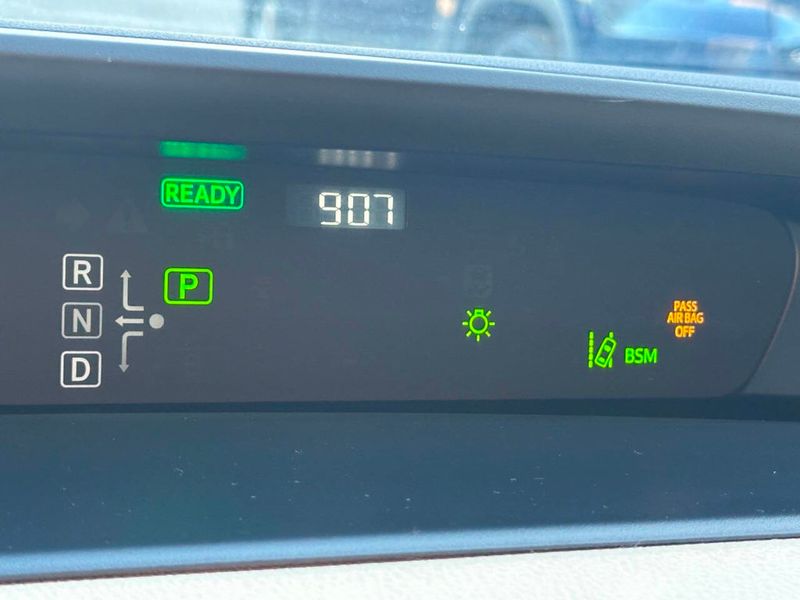 2021 Toyota Prius LE - 22909636 - 47